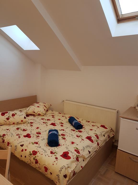 Casa Rezidentiala Aria Apartment Клуж-Напока Екстериор снимка